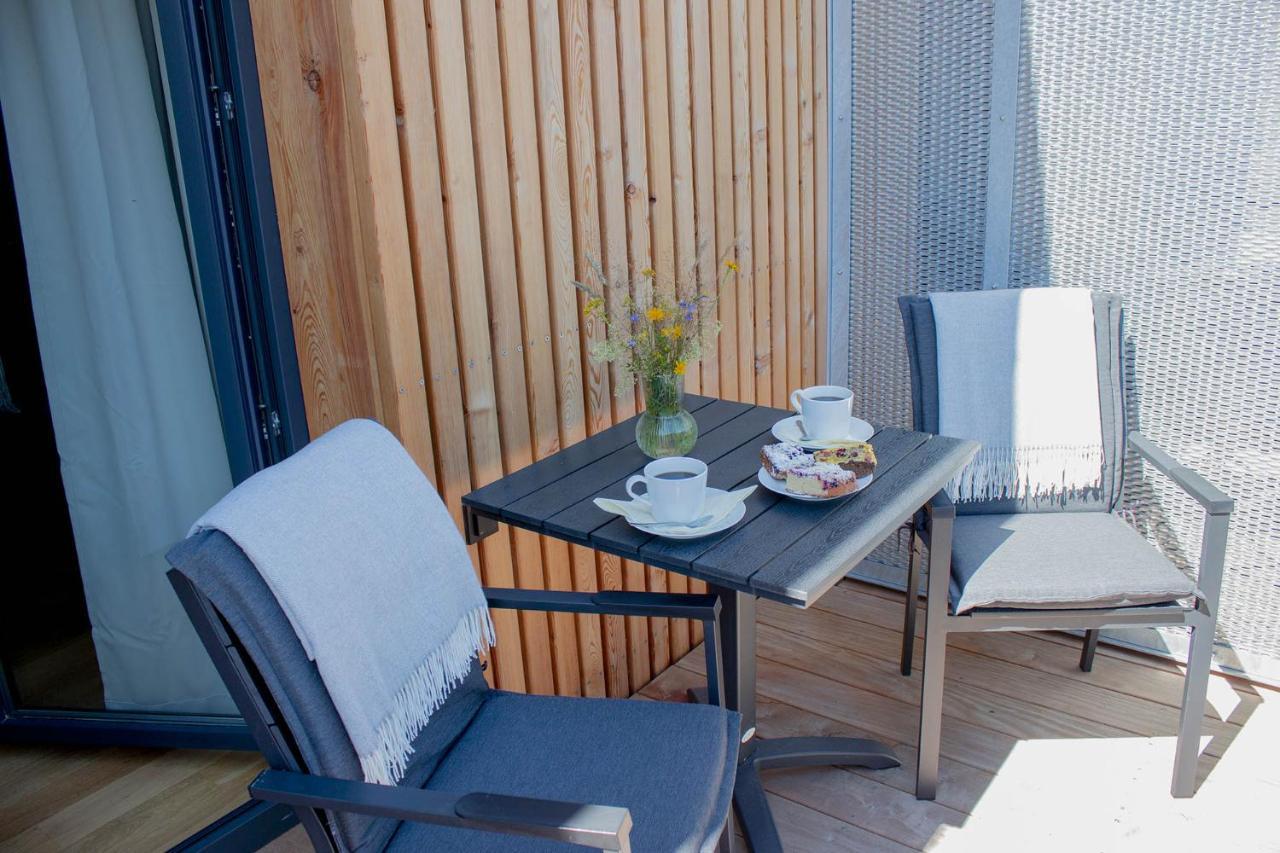 Enjoyharrachov - Atraktivni Klidny Klimatizovany Apartman 20 V Centru Harrachova S Parkovanim, Wifi-Wlan, Sat, Herni Konzoli, Ipad, Netflix Zdarma, Moznosti Dobijeni Auta, Vyhledem Do Zahrady A Na Romanticky Kostelik 外观 照片