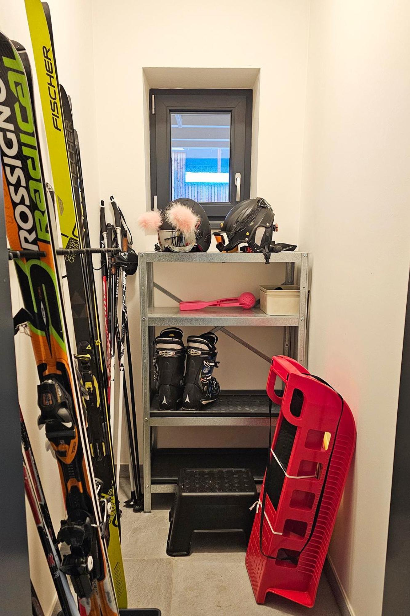 Enjoyharrachov - Atraktivni Klidny Klimatizovany Apartman 20 V Centru Harrachova S Parkovanim, Wifi-Wlan, Sat, Herni Konzoli, Ipad, Netflix Zdarma, Moznosti Dobijeni Auta, Vyhledem Do Zahrady A Na Romanticky Kostelik 外观 照片